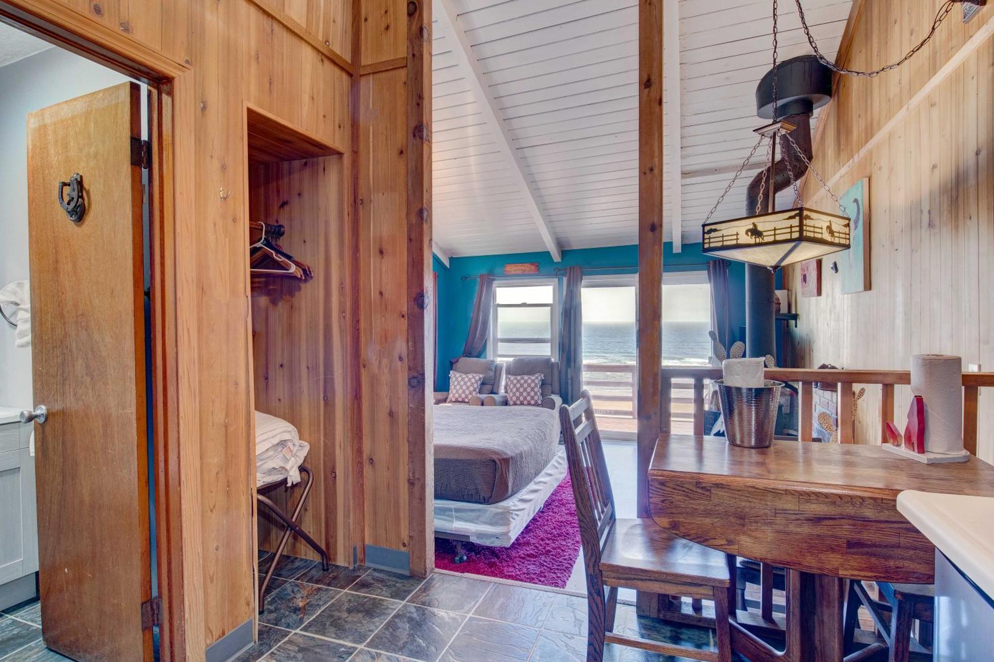 Moolack Shores Inn Newport Room photo